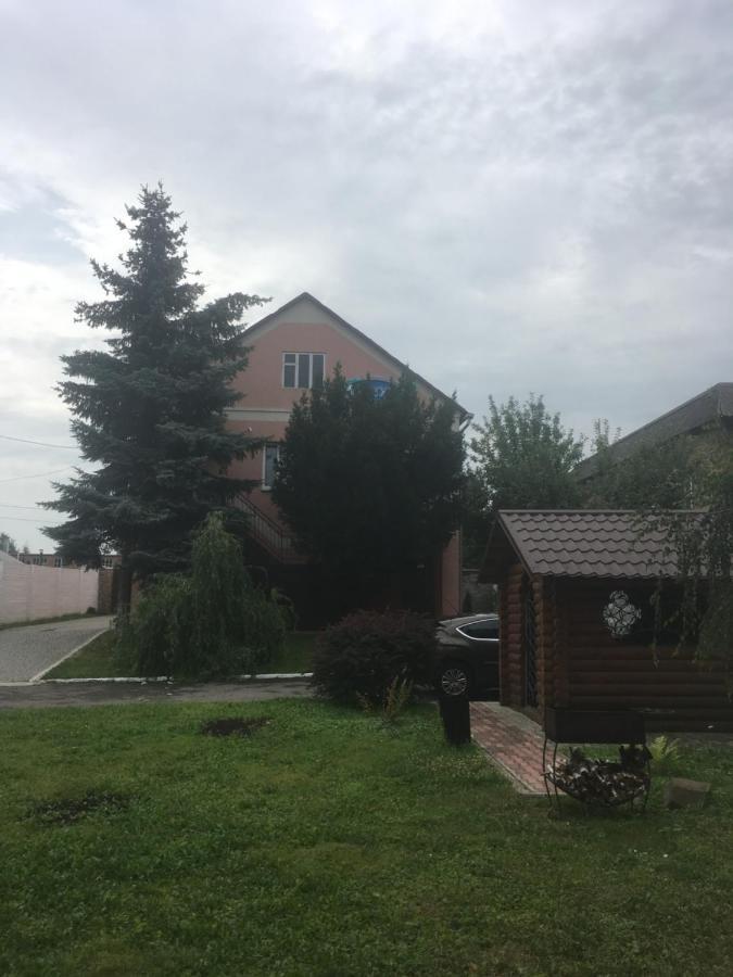 Mini-Hotel Neptun Rivne Ngoại thất bức ảnh