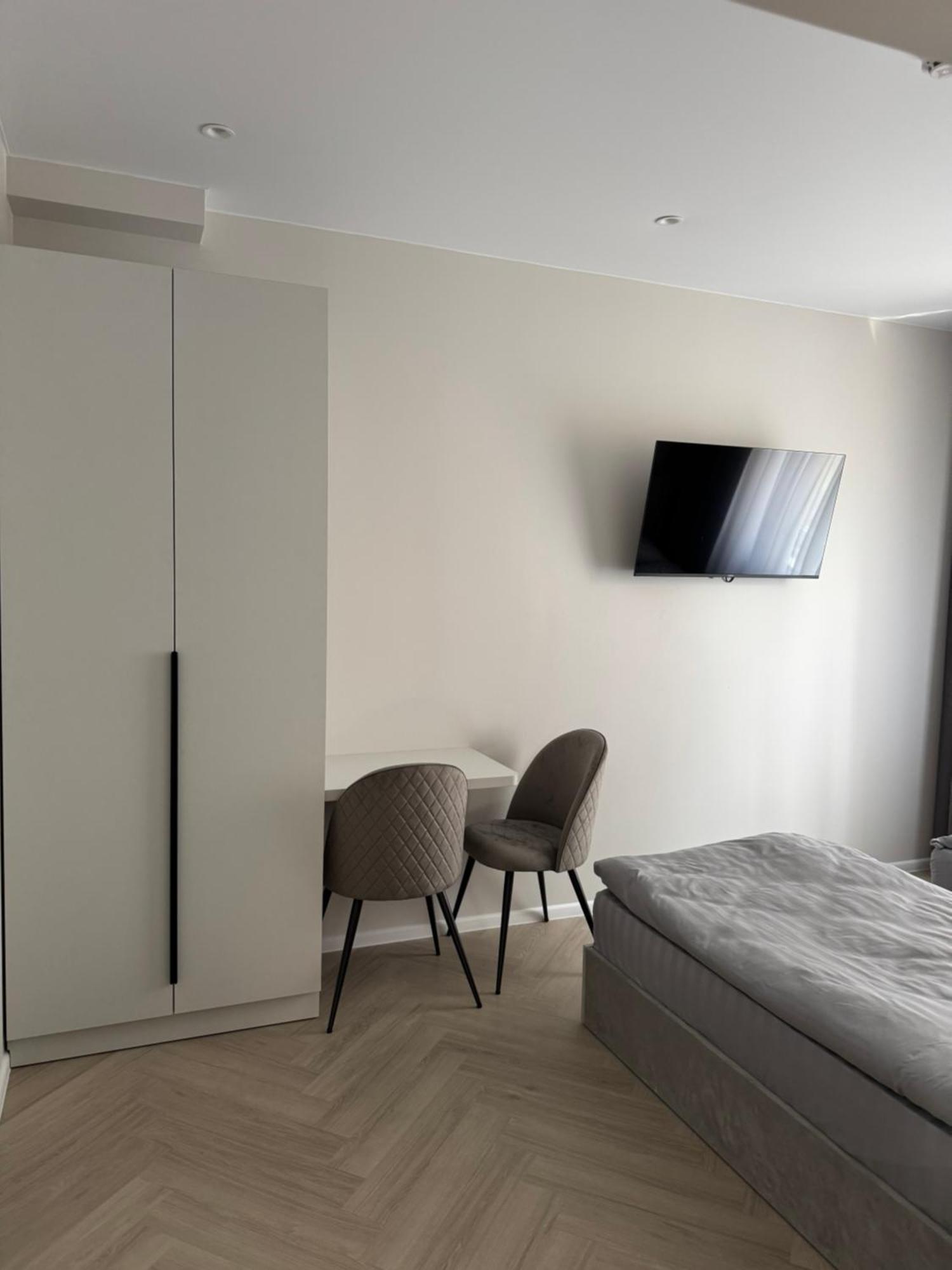 Mini-Hotel Neptun Rivne Ngoại thất bức ảnh